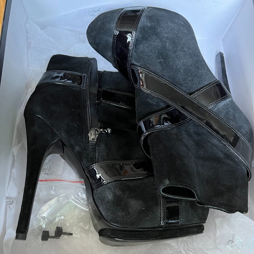 Rock & Republic Sabra Ankle Boot Size 38/8 - Picture 8 of 9